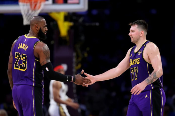 Lakers jump to 3rd in West standings after win over Pelicans, Nuggets loss