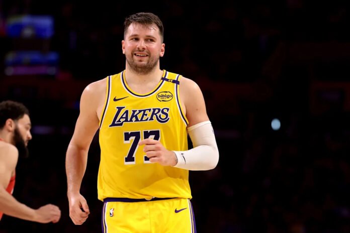 d4bf4b40-1759-11f0-bec5-4c48c7801271.jpeg NBA playoff picture: East locks in full playoff field, while Lakers clinch No. 3 seed in chaotic West