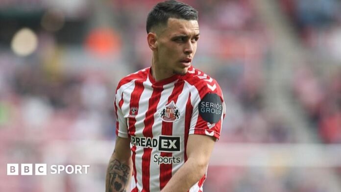 Sunderland: Enzo le Fee joins Black Cats from Roma on four-year contract