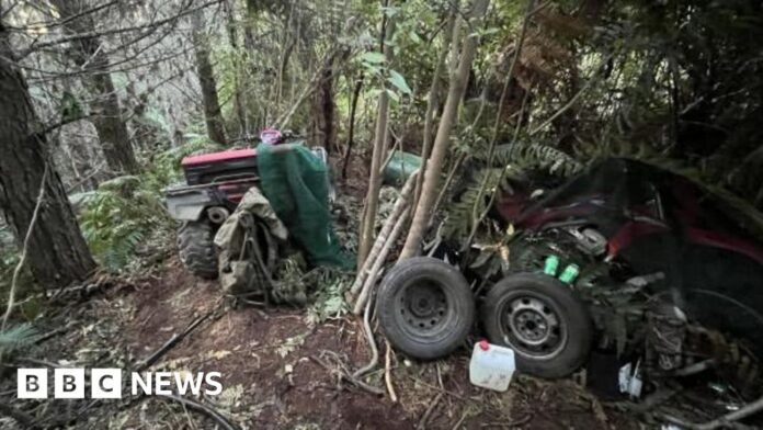 Police release photos of site where New Zealand bushman hid children