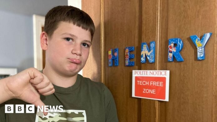 What happened when teens tried out tech-free bedrooms? What happened when teens tried out tech-free bedrooms?