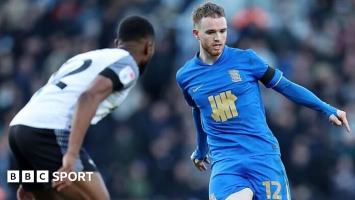 Hearts sign midfielder Marc Leonard from Birmingham City on loan